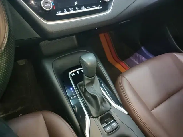 Toyota Corolla — Фото автомобиля 9