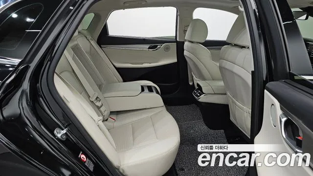 Hyundai Grandeur (New) Hybrid — Фото автомобиля 18