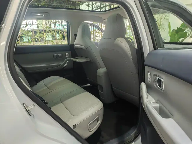 Leapmotor A10 — Фото автомобиля 10
