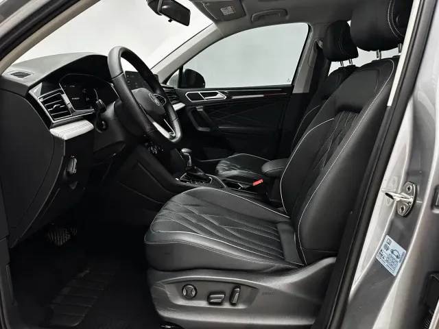 Volkswagen Tiguan L — Фото автомобиля 19