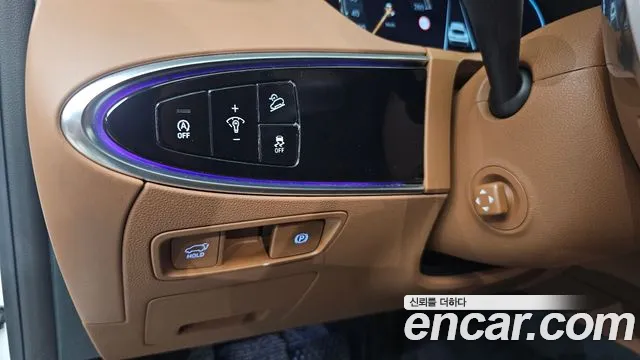 Genesis GV70 — Фото автомобиля 26