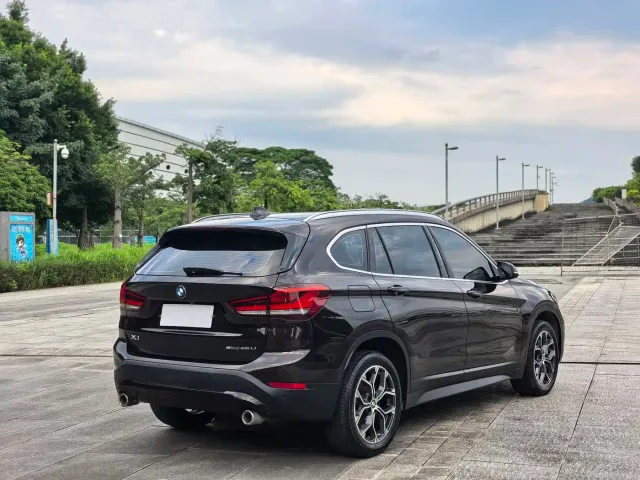 BMW X1 — Фото автомобиля 5