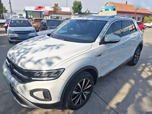Фотография автомобиля — Volkswagen T-Roc
