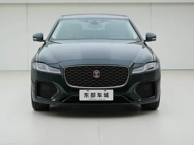 Jaguar XFL — Фото автомобиля 2