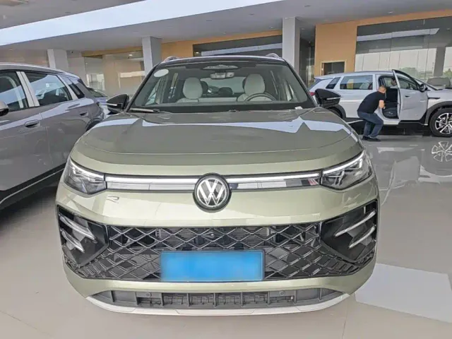 Volkswagen Tayron — Фото автомобиля 2