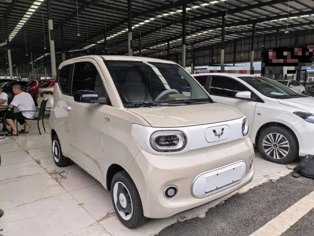 Wuling Motors Hongguang MINIEV 2024 3rd Generation 215km Youth Edition — Фото автомобиля 3