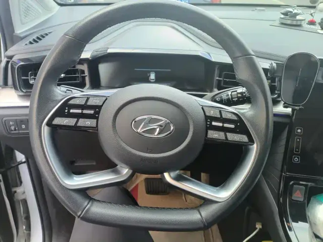 Hyundai Custo — Фото автомобиля 15