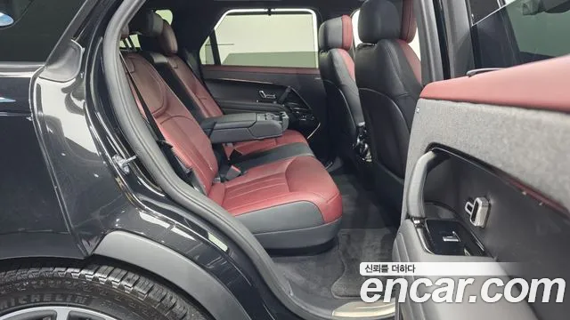 Land Rover Range Rover Sport — Фото автомобиля 5