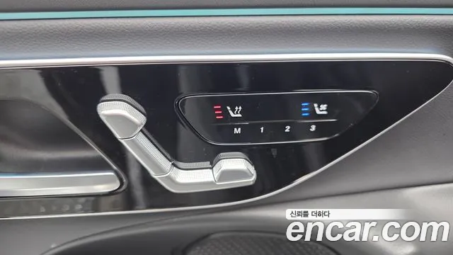 Mercedes-Benz E-Class — Фото автомобиля 29
