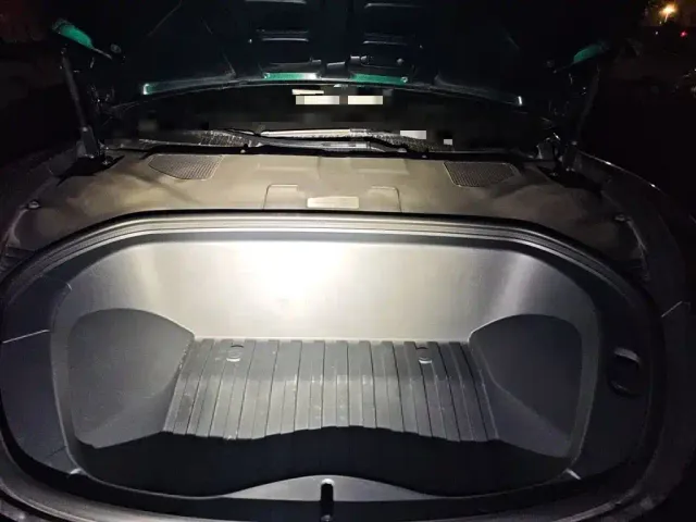 Xiaomi SU7 — Фото автомобиля 21