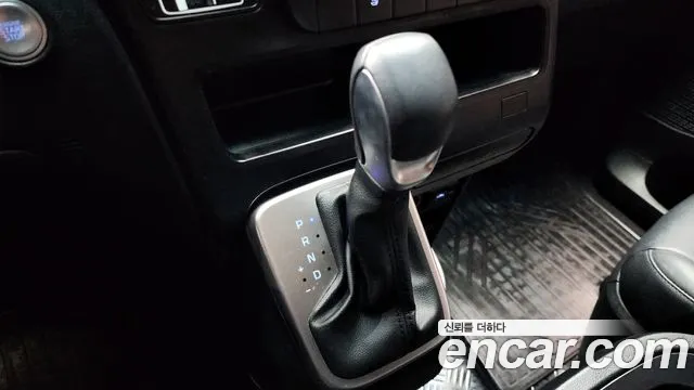 Hyundai Staria Staria L3.5 Карго 5 мест — Фото автомобиля 9