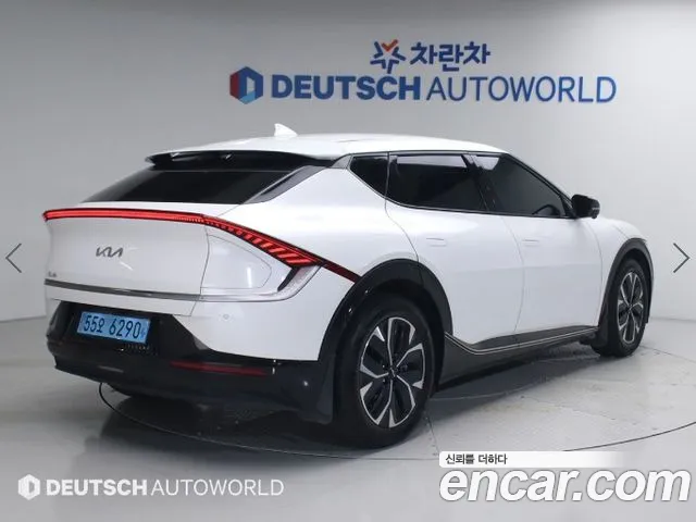 Kia EV6 — Фото автомобиля 2
