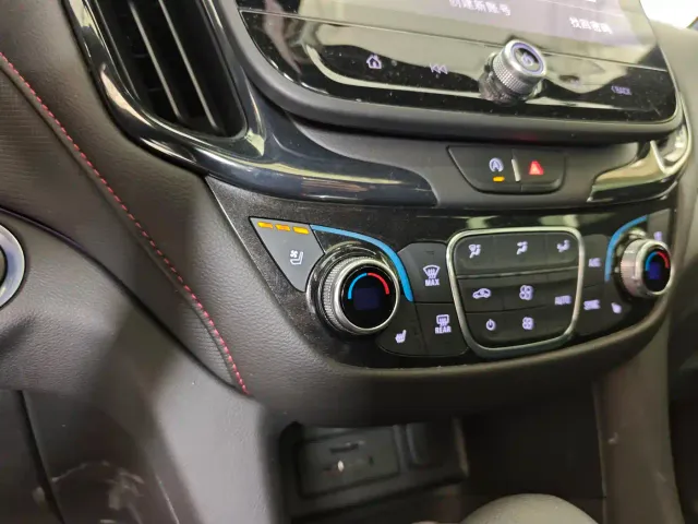 Chevrolet Equinox — Фото автомобиля 13
