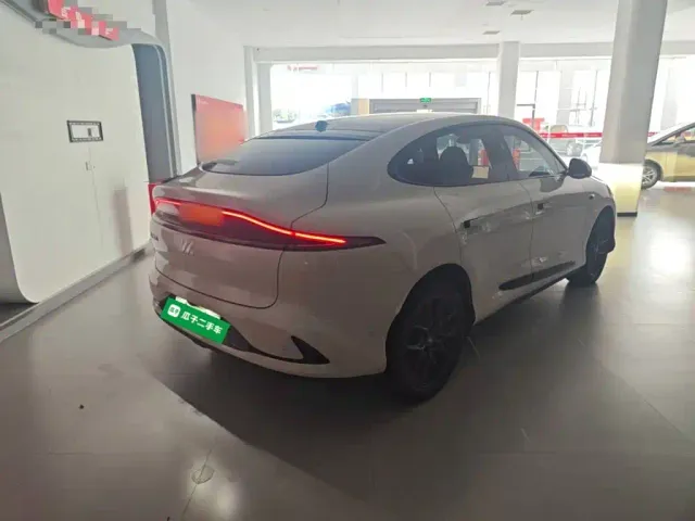 IM Motors LS6 — Фото автомобиля 6