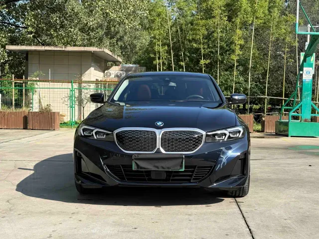BMW i3 — Фото автомобиля 2