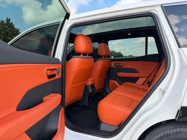 Toyota BoZhi 3X — Фото автомобиля 7