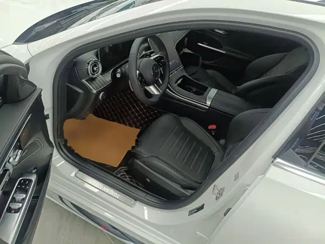Mercedes-Benz C-Class — Фото автомобиля 15