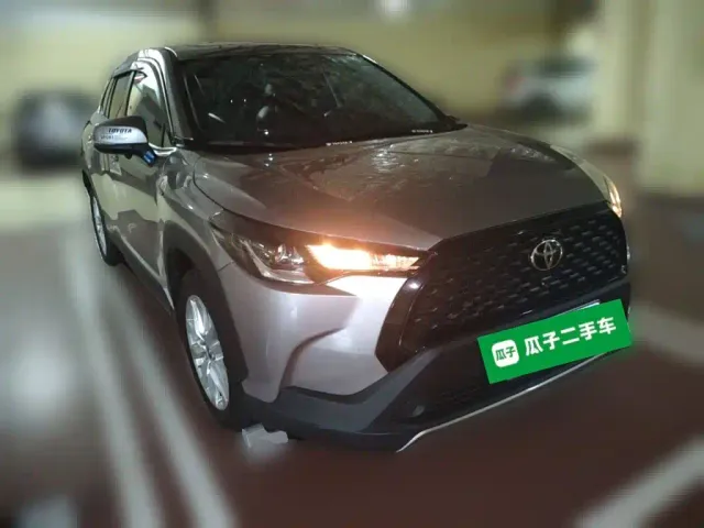 Toyota Corolla Cross — Фото автомобиля 3
