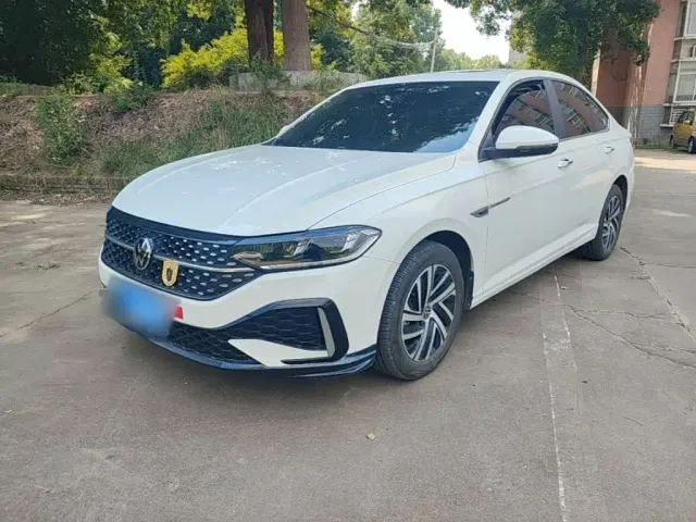 Фотография автомобиля — Volkswagen Lavida