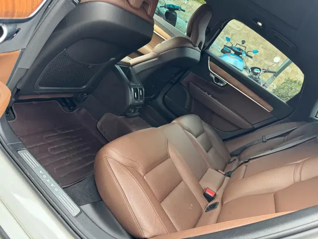 Volvo S90 — Фото автомобиля 10