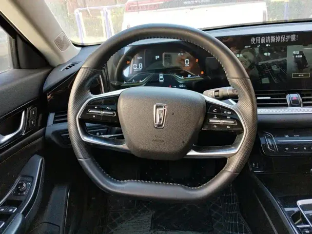 Bestune B70 — Фото автомобиля 15