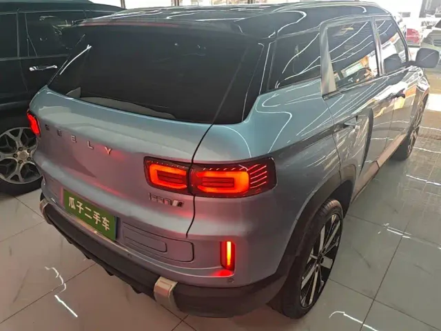 Geely ICON — Фото автомобиля 6