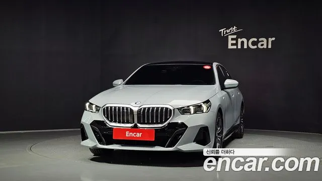 BMW 5-Series — Фото автомобиля 3