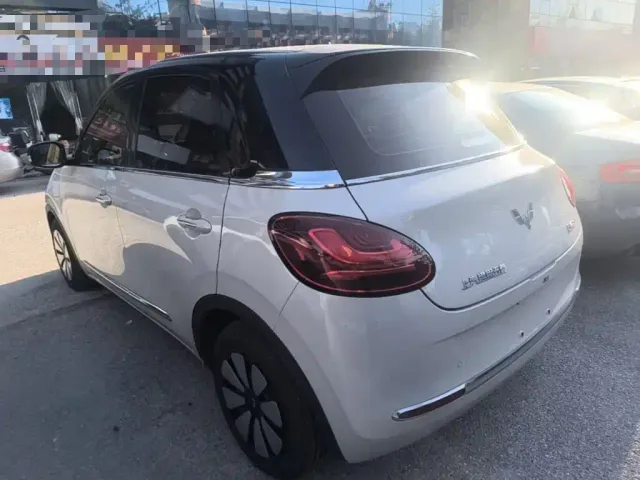 Wuling Bingo — Фото автомобиля 4