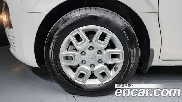 Hyundai Staria Staria Tourer 9 мест — Фото автомобиля 5