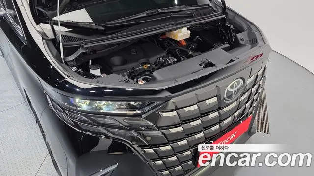 Toyota Alphard — Фото автомобиля 6