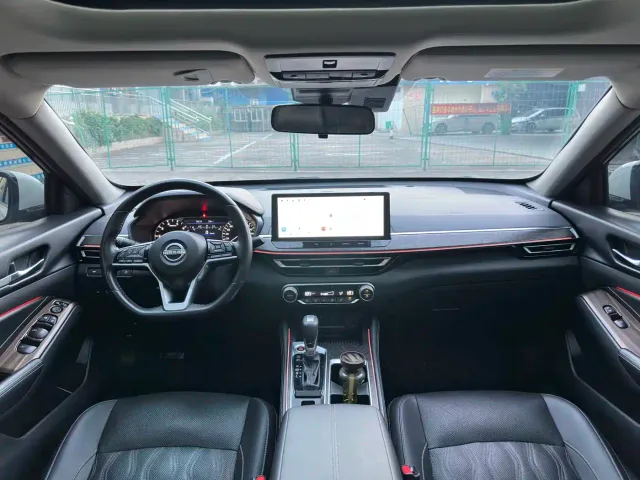 Nissan Teana — Фото автомобиля 12
