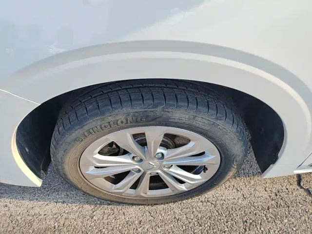 Wuling Jiachen — Фото автомобиля 22