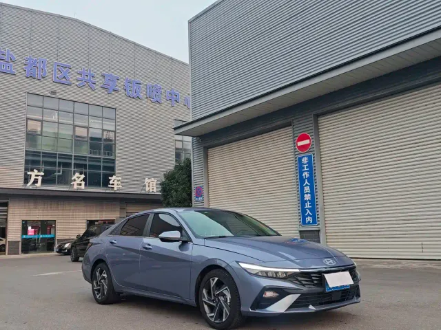 Hyundai Elantra — Фото автомобиля 7