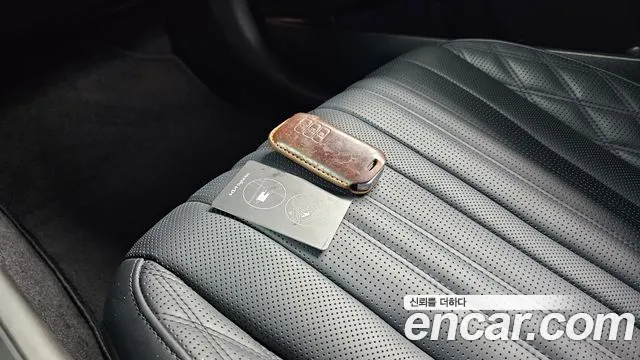 Kia K8 K8 Hybrid — Фото автомобиля 21
