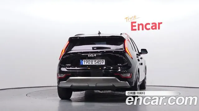 Kia Niro The All New Niro Signature — Фото автомобиля 4