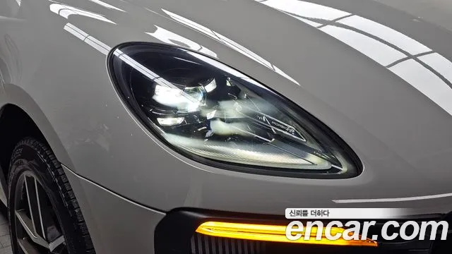 Porsche Macan — Фото автомобиля 21