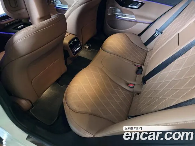 Mercedes-Benz E-Class W214 — Фото автомобиля 9