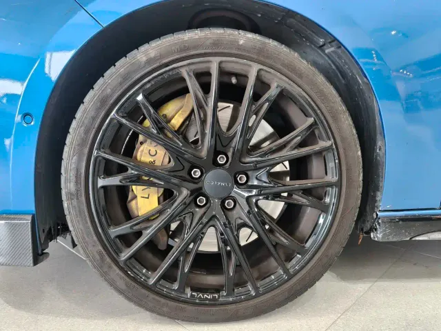 Lynk & Co 03 — Фото автомобиля 3