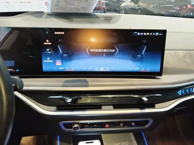 BMW X5 — Фото автомобиля 12