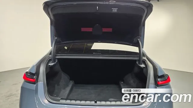 BMW 7 Series G70 — Фото автомобиля 19