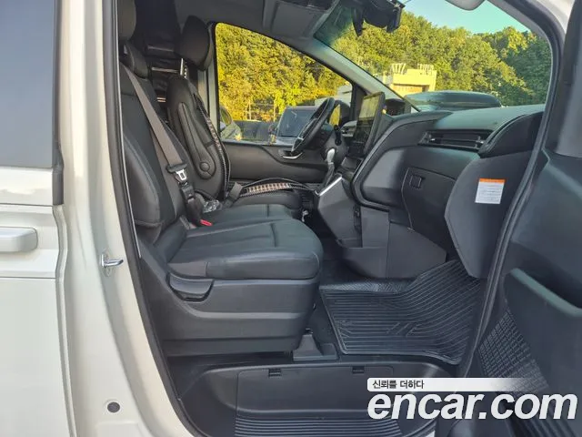 Hyundai Staria — Фото автомобиля 9