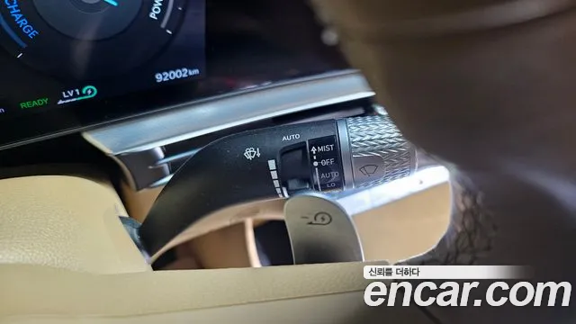 Genesis GV60 — Фото автомобиля 30