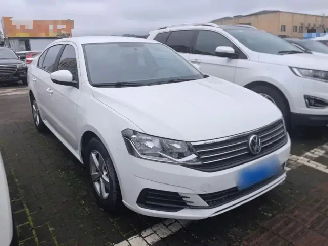 Volkswagen Lavida — Фото автомобиля 3