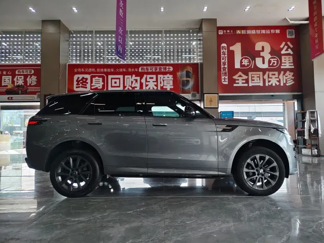 Land Rover Range Rover Sport — Фото автомобиля 23