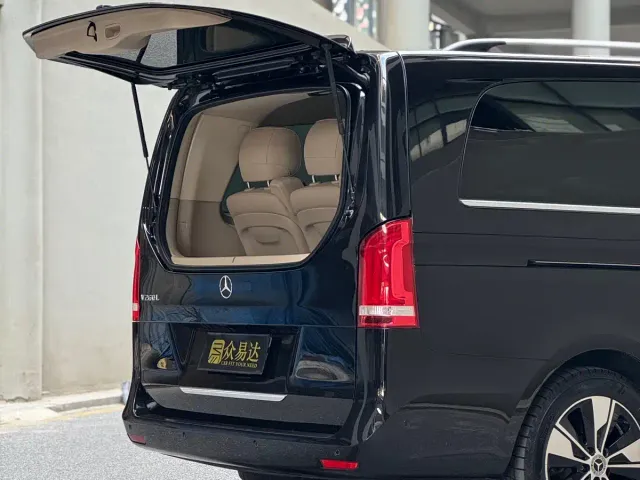 Mercedes-Benz V-Class — Фото автомобиля 4