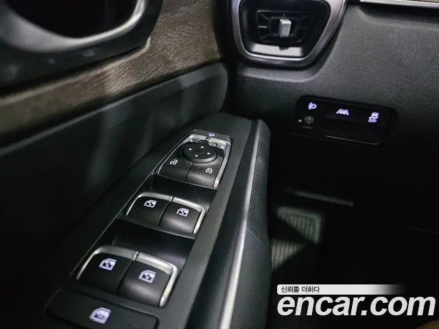 Kia Sorento Sorento 4-е поколение Бензин 2.5T 2WD — Фото автомобиля 17