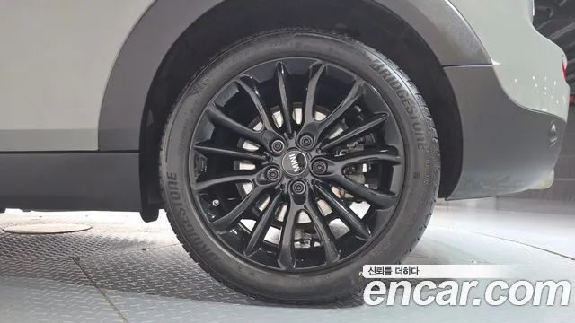 MINI Clubman — Фото автомобиля 6