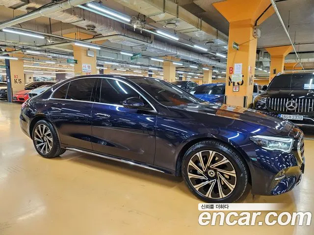 Mercedes-Benz E-Class E-класс W214 E300 4MATIC Exclusive — Фото автомобиля 4
