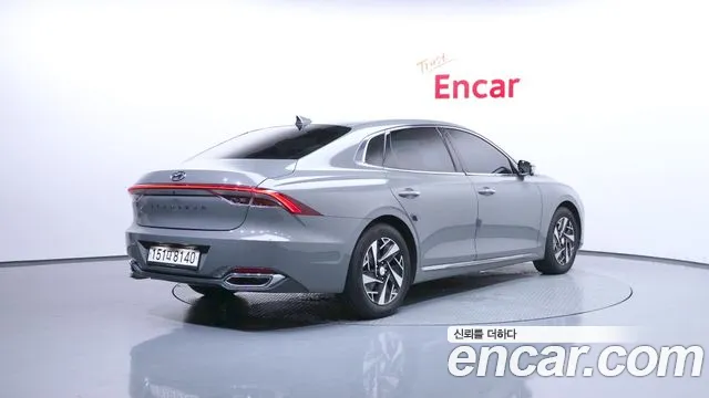 Hyundai Grandeur — Фото автомобиля 2