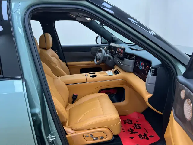 IM Motors LS8 — Фото автомобиля 30